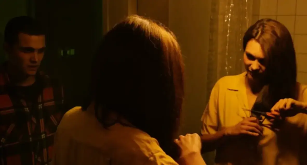 《爱恋》电影HD高清完整版在线观看-《爱恋》无删减版免费播放-1080P超清画质无广告流畅播-爱情电影全集资源
