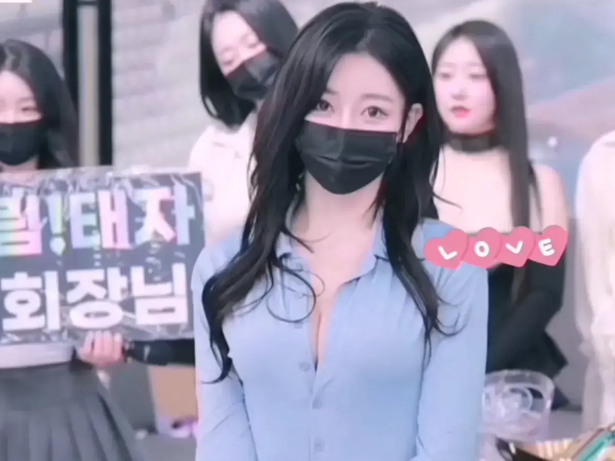 《BJ女团全员卸甲小黑屋》最新第五季完整版免费观看-熊猫班全员卸甲未删减版高清在线-韩国女团热舞劲爆无广告播放
