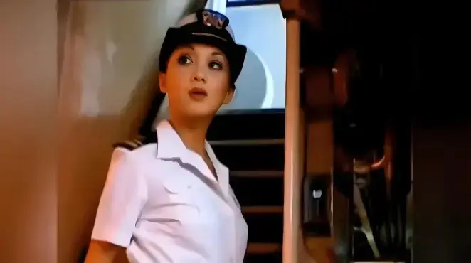 《女警奥莎娜》未删减版免费观看-女警奥莎娜2025年法国电影-高清中字完整版在线播放-监狱探秘剧情无广告流畅看