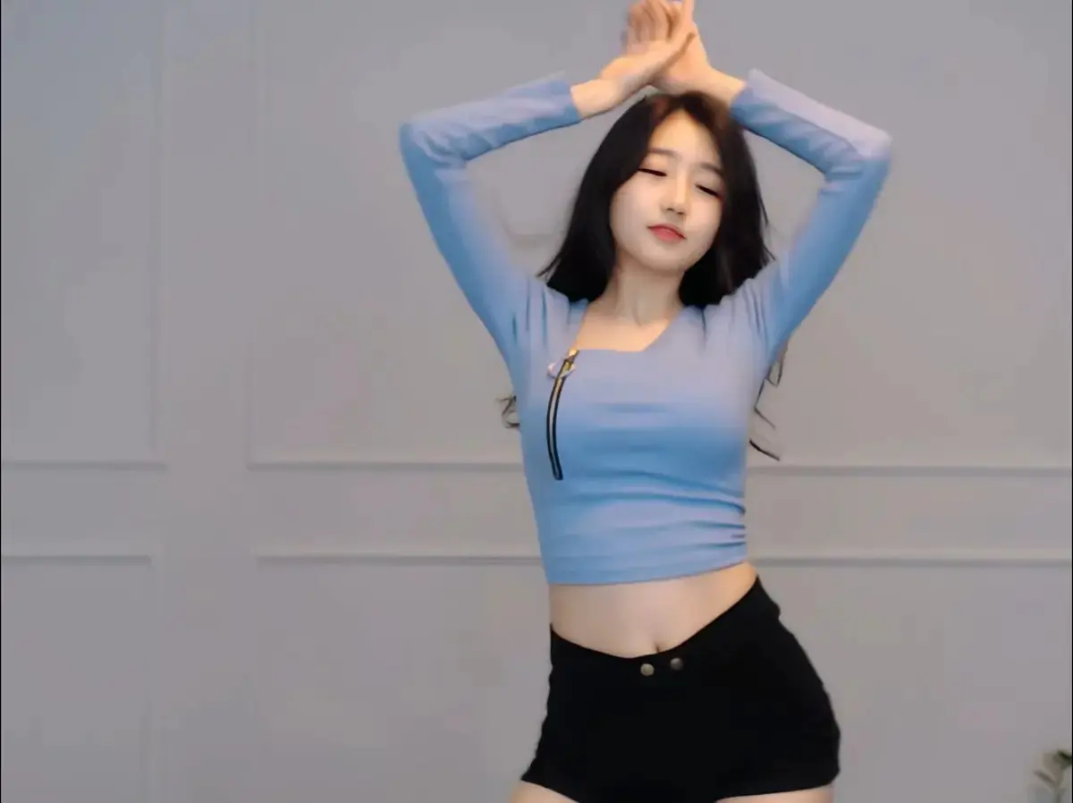 《onlyfans每日大赛》徐雅终极剪辑版-在线抢先看onlyfans每日大赛资源-抖音爆款徐雅8月加长版-高能瞬间免费观看全集