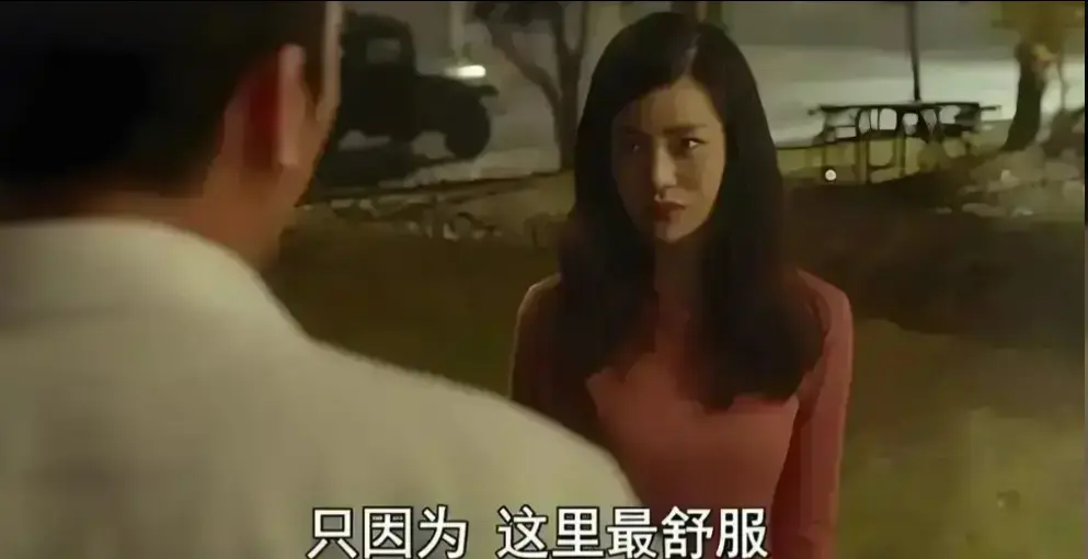 《骑骑上司妻》韩国伦理电影在线观看-职场权欲与婚姻背叛的禁忌之恋-《骑骑上司妻》高清无删减版全集免费播放
