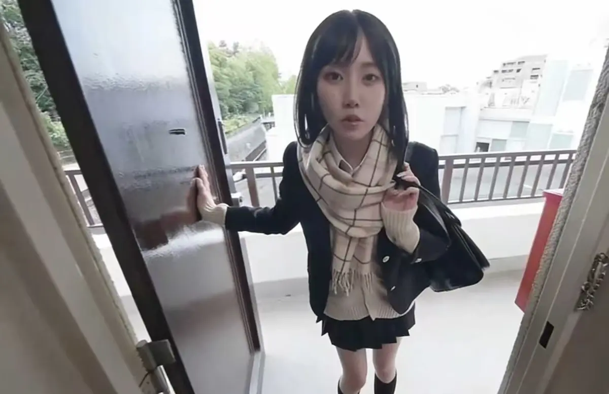《泡在我家的辣妹-真人版》未删减全集-《泡在我家的辣妹-真人版》满天星系列蓝光原盘-高清中字免费在线观看