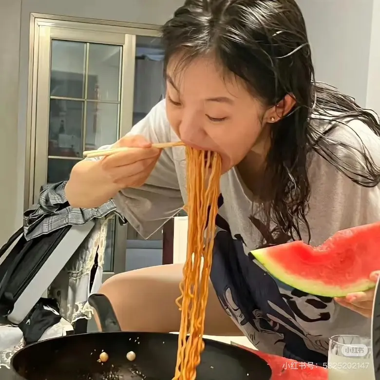 《特殊的按摩精油》未删减全集高清播放-1080P超清中字版无广告流畅-特殊的按摩精油在线观看与迅雷下载